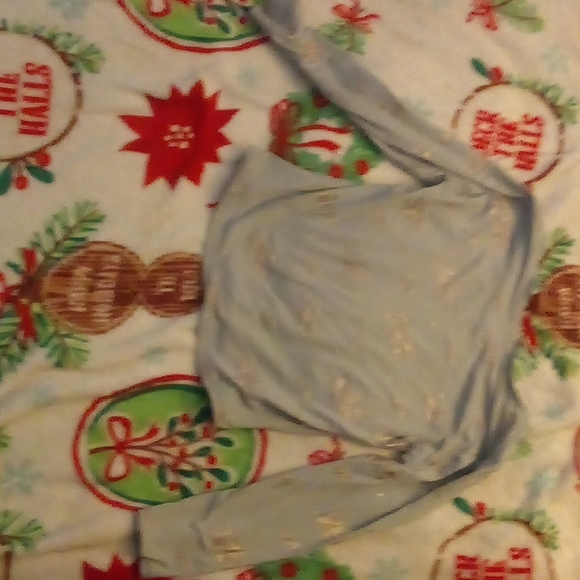 Shirt - Picture 2 of 3